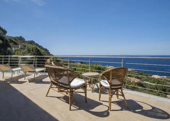 Tramonto Al Faro, E Piscina Privata Panoramica Villa Costa Paradiso